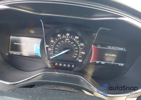 2018 Ford Fusion Titanium z USA, uszkodzony, nr VIN 3FA6P0D91JR155016